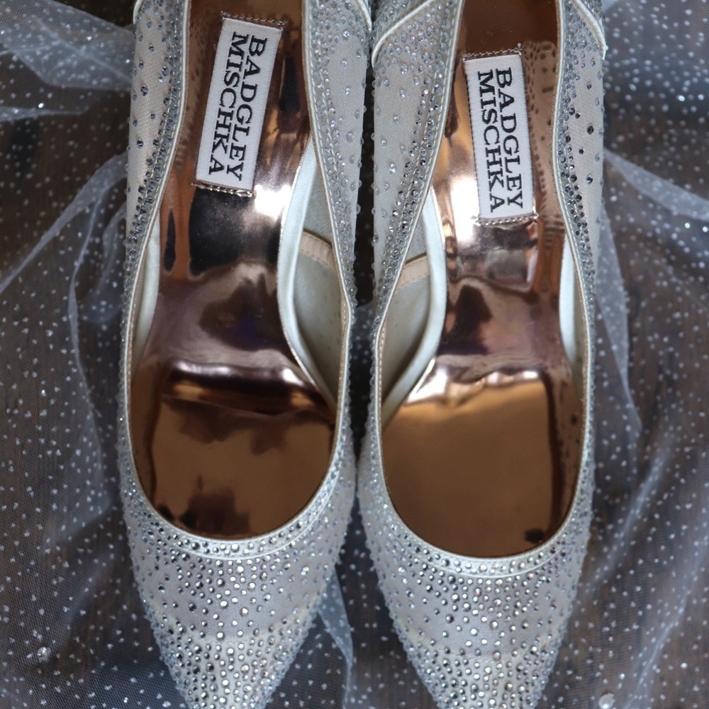 7.5 Badgley Mischka Weslee Crystal Embellished Evening Shoe